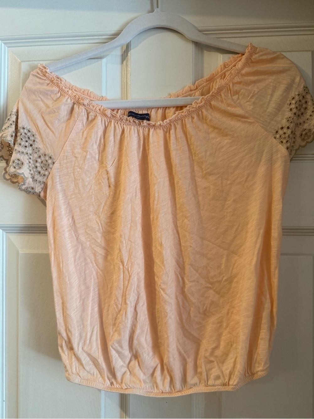 American Eagle Outfitters Peach Off-Shoulder Eyelet Sleeve Top